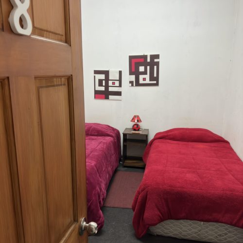 IMG_5634 habitacion familiar hostal los angeles